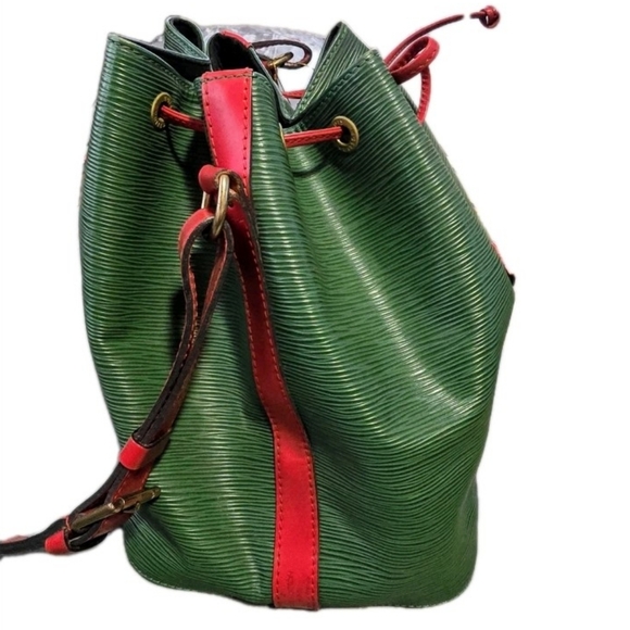 Gorgeous Louis Vuitton Epi Bi-Color Petit Noe Borneo Castillan Red - Picture 4 of 11